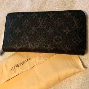 Brand new Louis Vuitton wallet!!